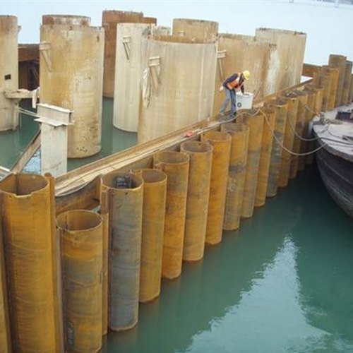 池州钢护筒现场安装